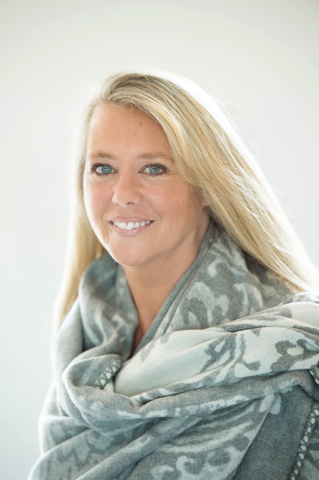 Debbie Mason