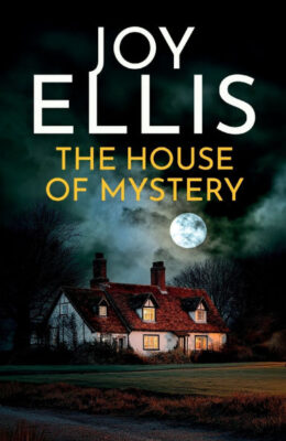 The House of Mystery (Ellie McEwan Mystery #3)