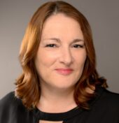 Jennifer van der Kleut